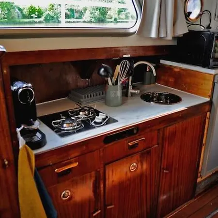 C'la Vie - Proche Fontainebleau - Bateau Botel *